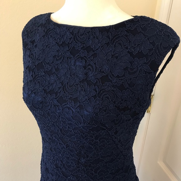 Ralph Lauren Navy Lace Sheath Dress Evening size 6 - Picture 4 of 7